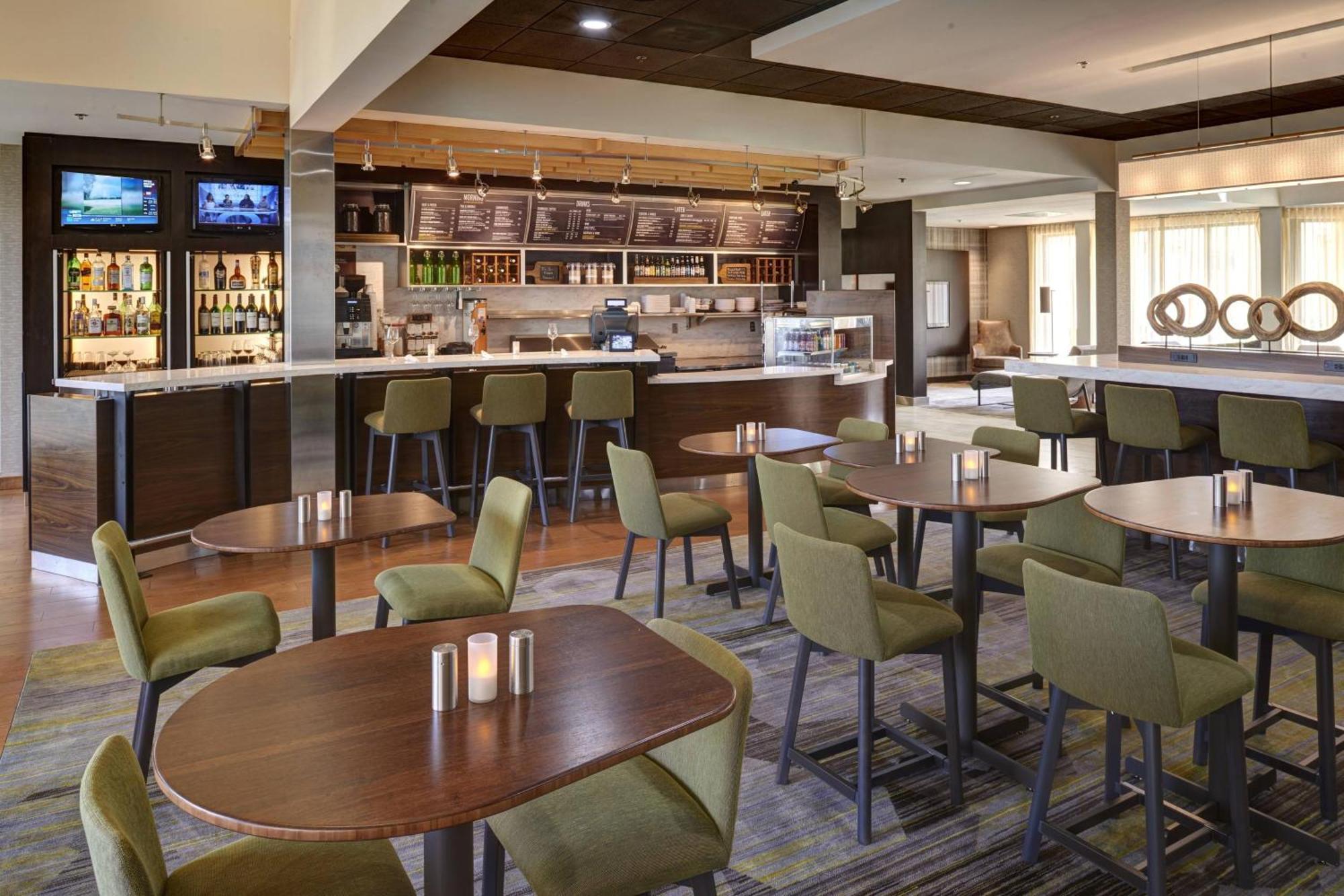 Hotel Courtyard By Marriott Indianapolis Airport Exteriér fotografie