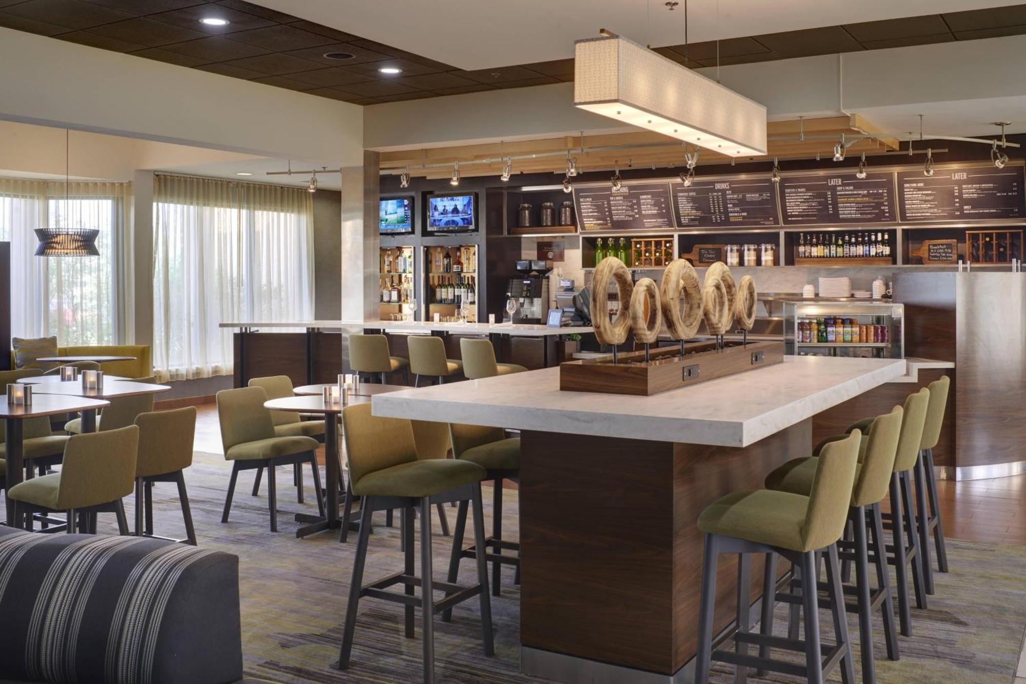 Hotel Courtyard By Marriott Indianapolis Airport Exteriér fotografie