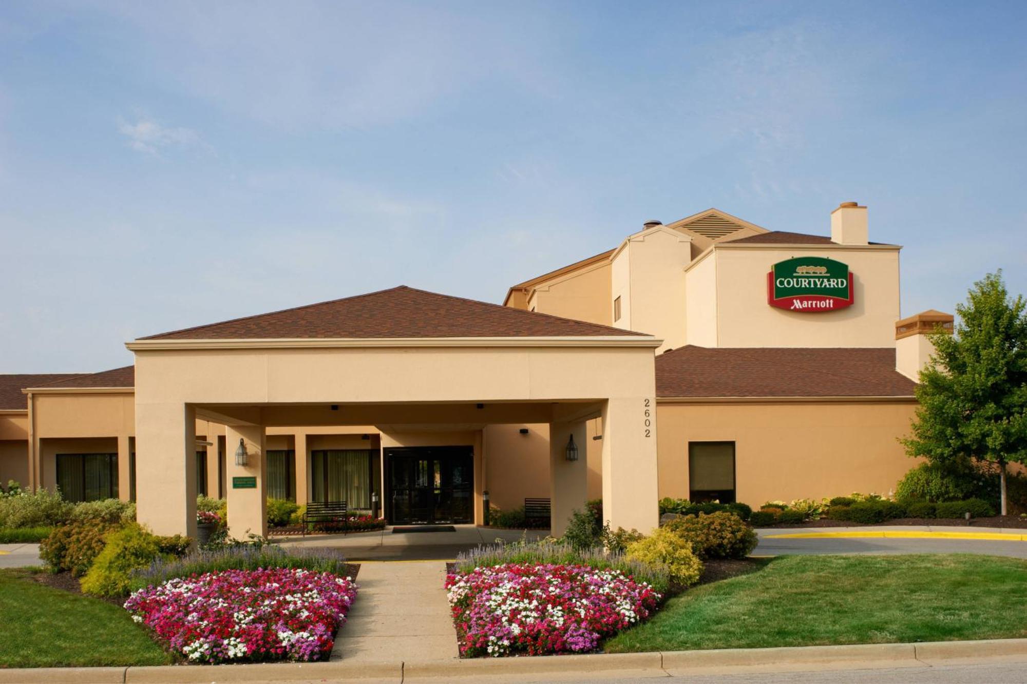 Hotel Courtyard By Marriott Indianapolis Airport Exteriér fotografie