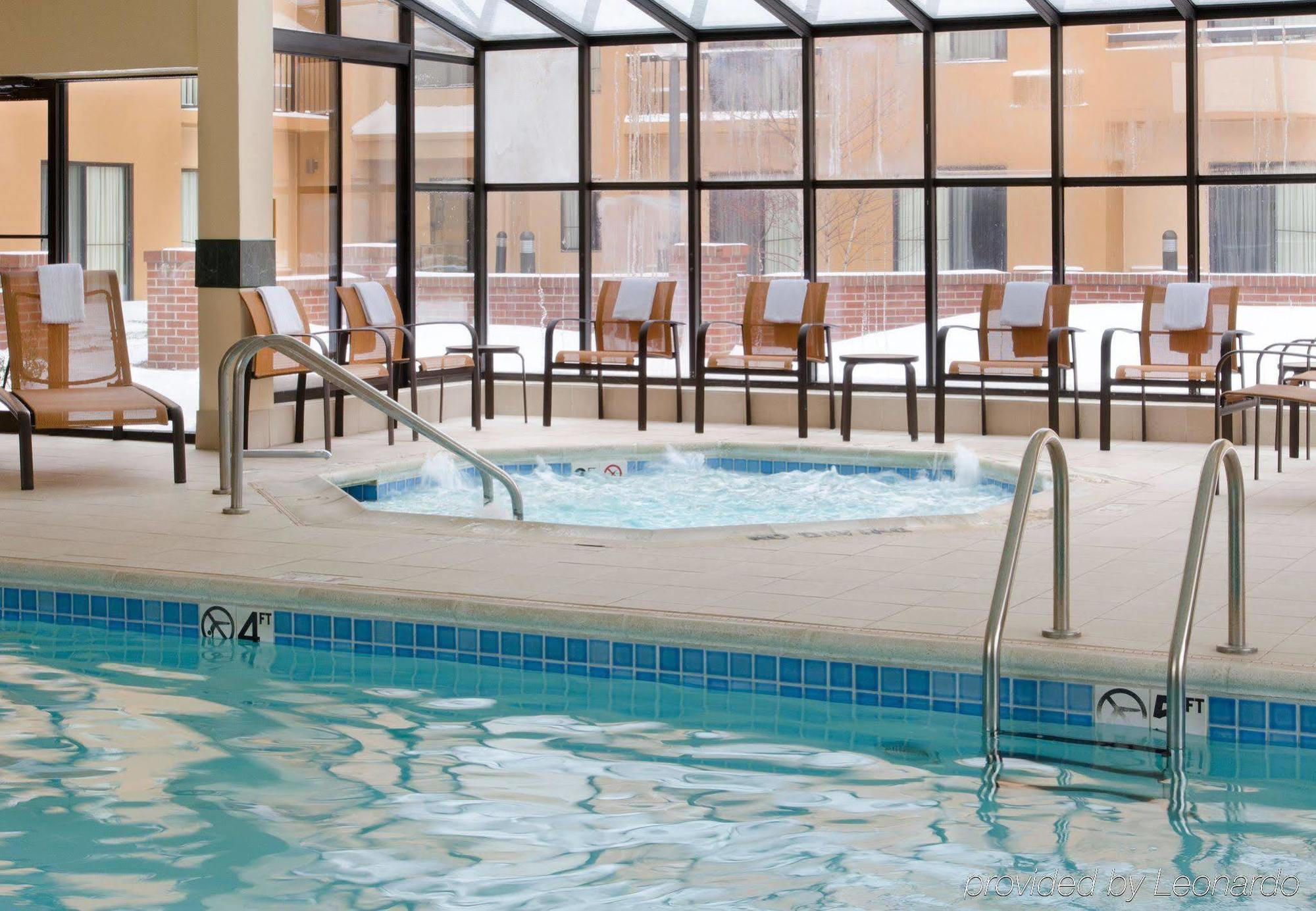Hotel Courtyard By Marriott Indianapolis Airport Exteriér fotografie