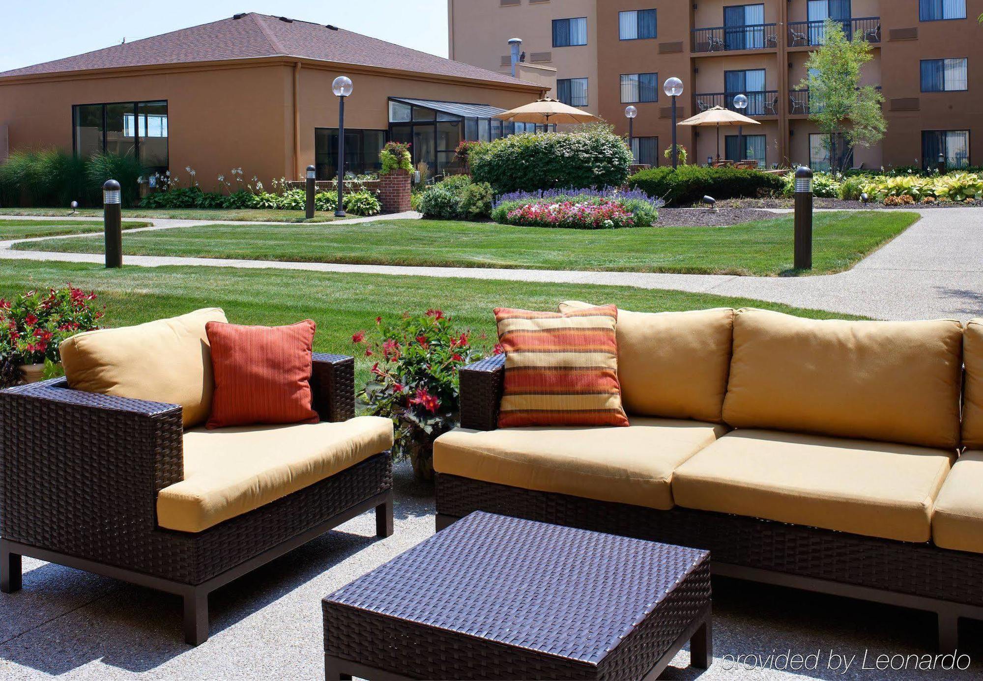 Hotel Courtyard By Marriott Indianapolis Airport Exteriér fotografie